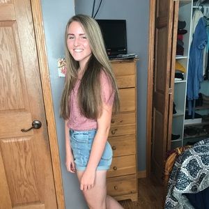 Meet your Posher, Avery